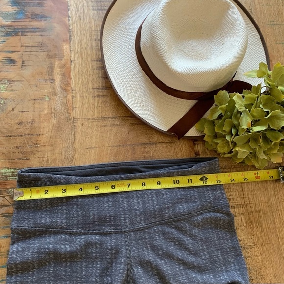 Lululemon Wunder Under Pant Textured
Ziggy Wee October Angel Wing  Gray Sz 4 - Picture 10 of 15